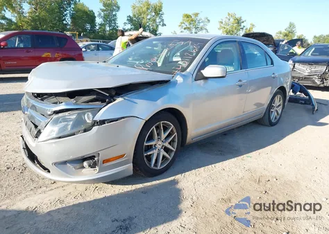 2010 Ford Fusion Se z USA, uszkodzony, nr VIN 3FAHP0HA8AR258978